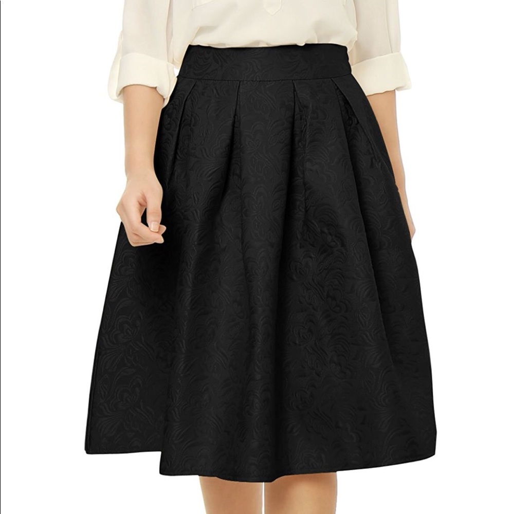 NWT Women’s Jacquard High waist a-line skirt sz M